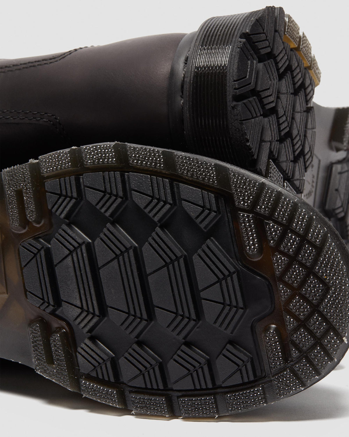 https://cdn.media.amplience.net/i/drmartens/24016001.82.jpg
