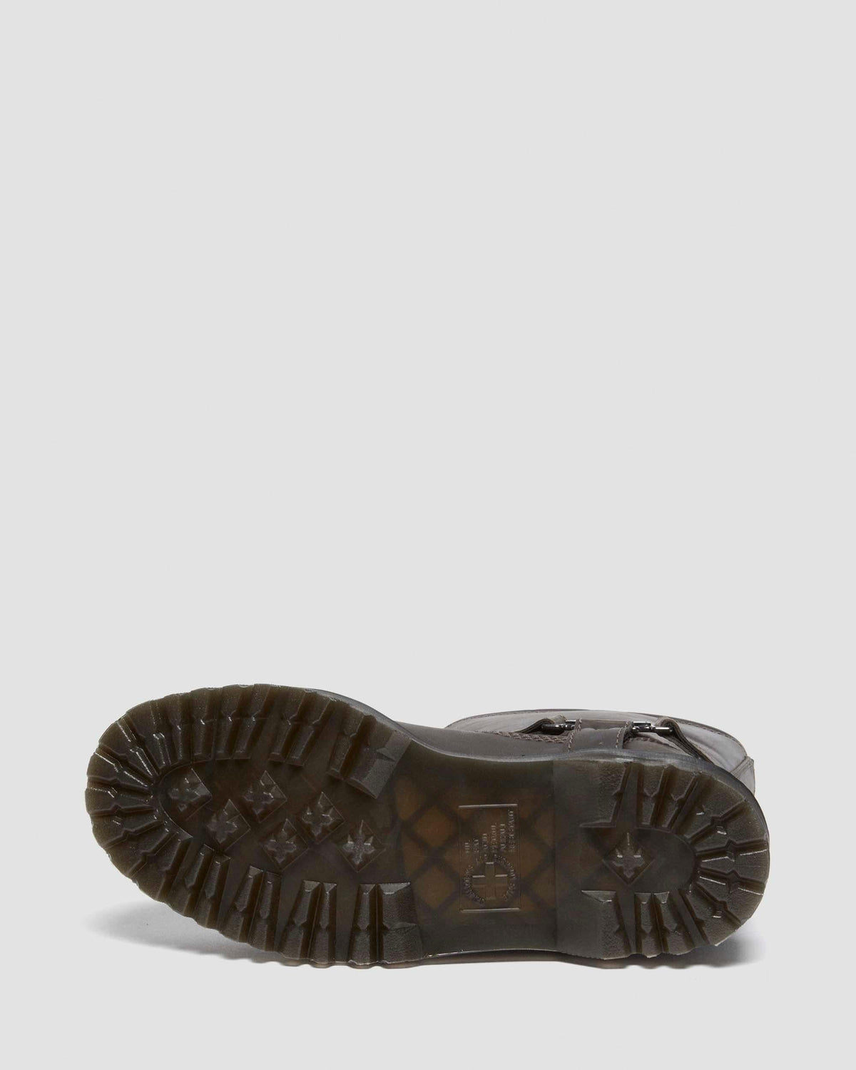 https://cdn.media.amplience.net/i/drmartens/31901057.88.jpg